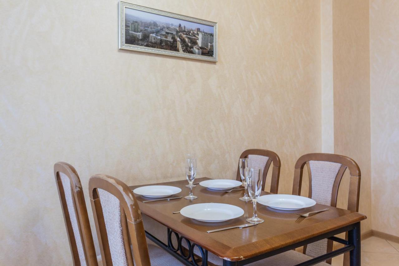 Apartment In Complex Korona On Knyazhyi Zaton 21 Kyjev Exteriér fotografie
